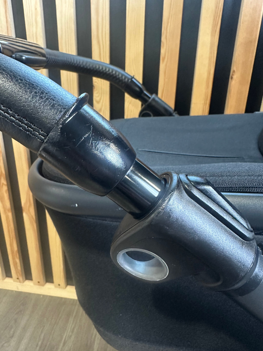 PRE LOVED Silver Cross Wave Pram + Pushchair - Onyx