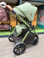 EX DISPLAY Cosatto Giggle 4 2-in-1 Travel System - Hoglet
