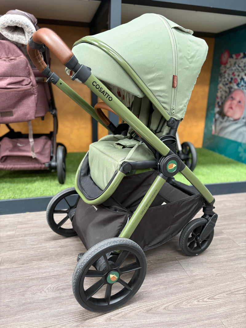 EX DISPLAY Cosatto Giggle 4 2-in-1 Travel System - Hoglet