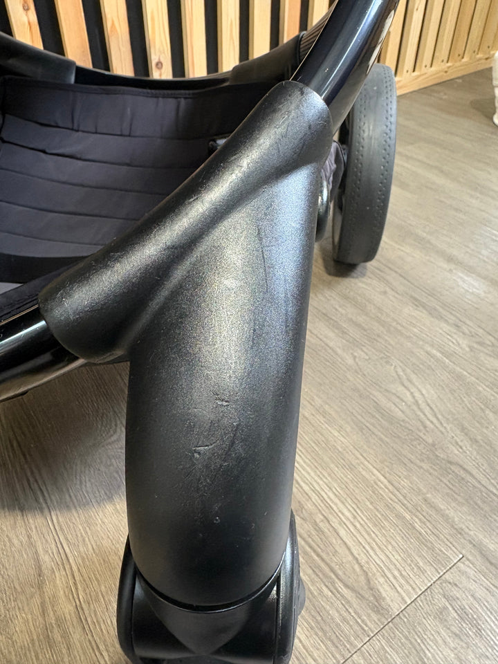 PRE LOVED iCandy Peach 6 Travel System - Cerium