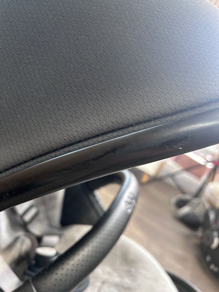 PRE LOVED egg2 Travel System - Just Black