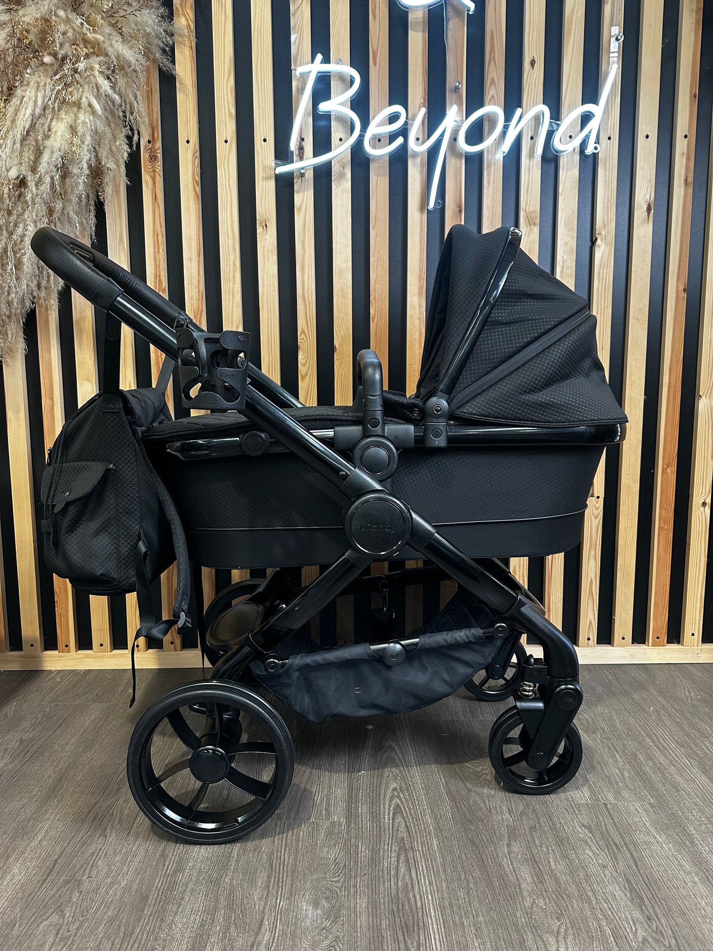PRE - LOVED ICandy Peach 7 Cerium Travel System