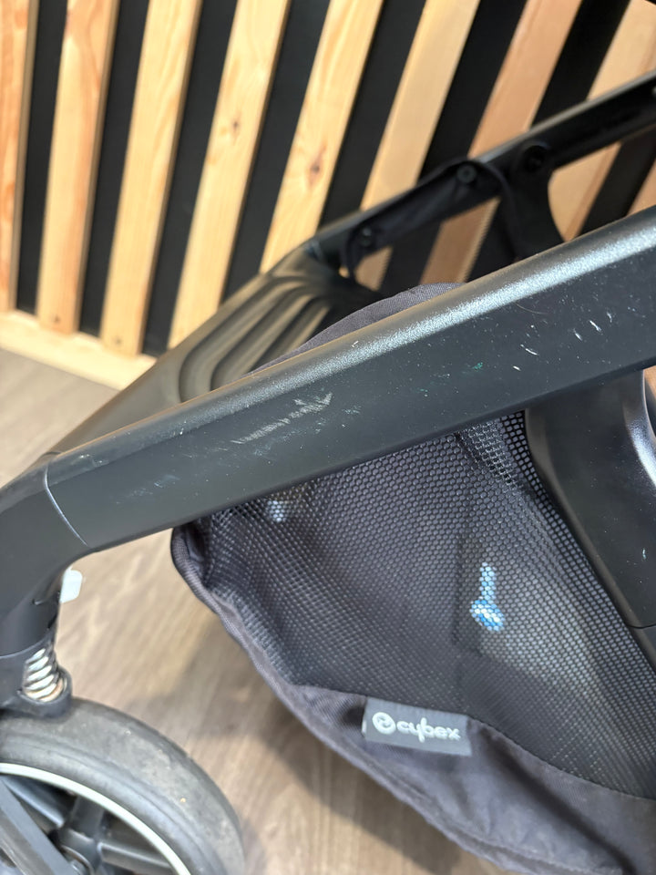 PRE LOVED Cybex Balios 2in1 Travel System - Moon Black