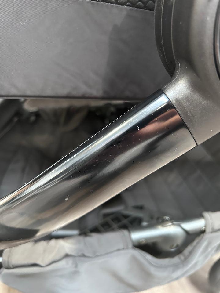 PRE LOVED iCandy Peach 6 Travel System - Cerium