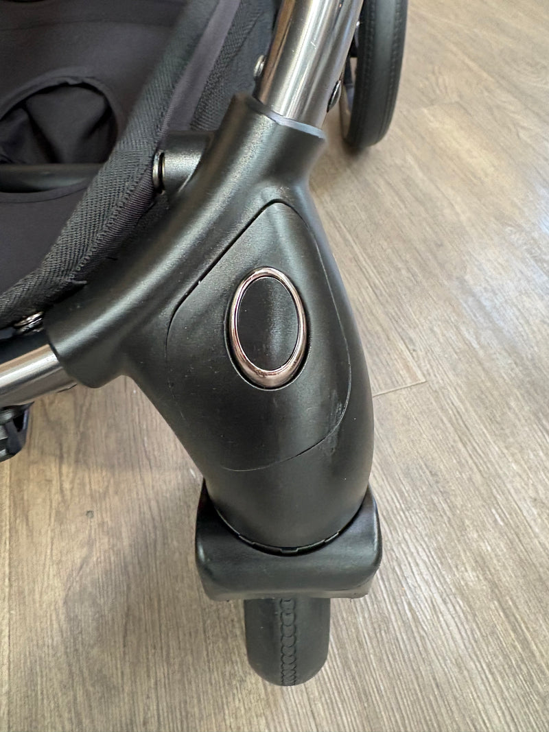 PRE LOVED egg2 Travel System - Seagrass
