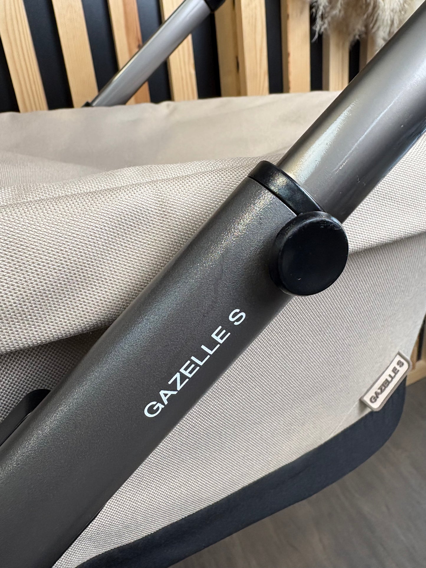 PRE LOVED Cybex Gazelle S Twin Bundle - Almond Beige