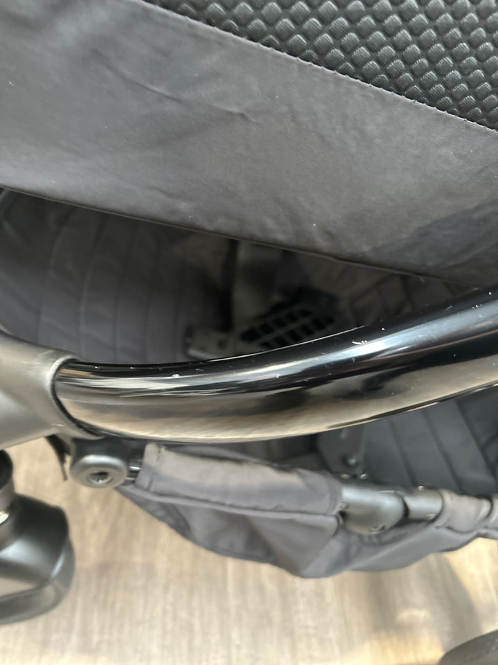 PRE LOVED iCandy Peach 6 Travel System - Cerium