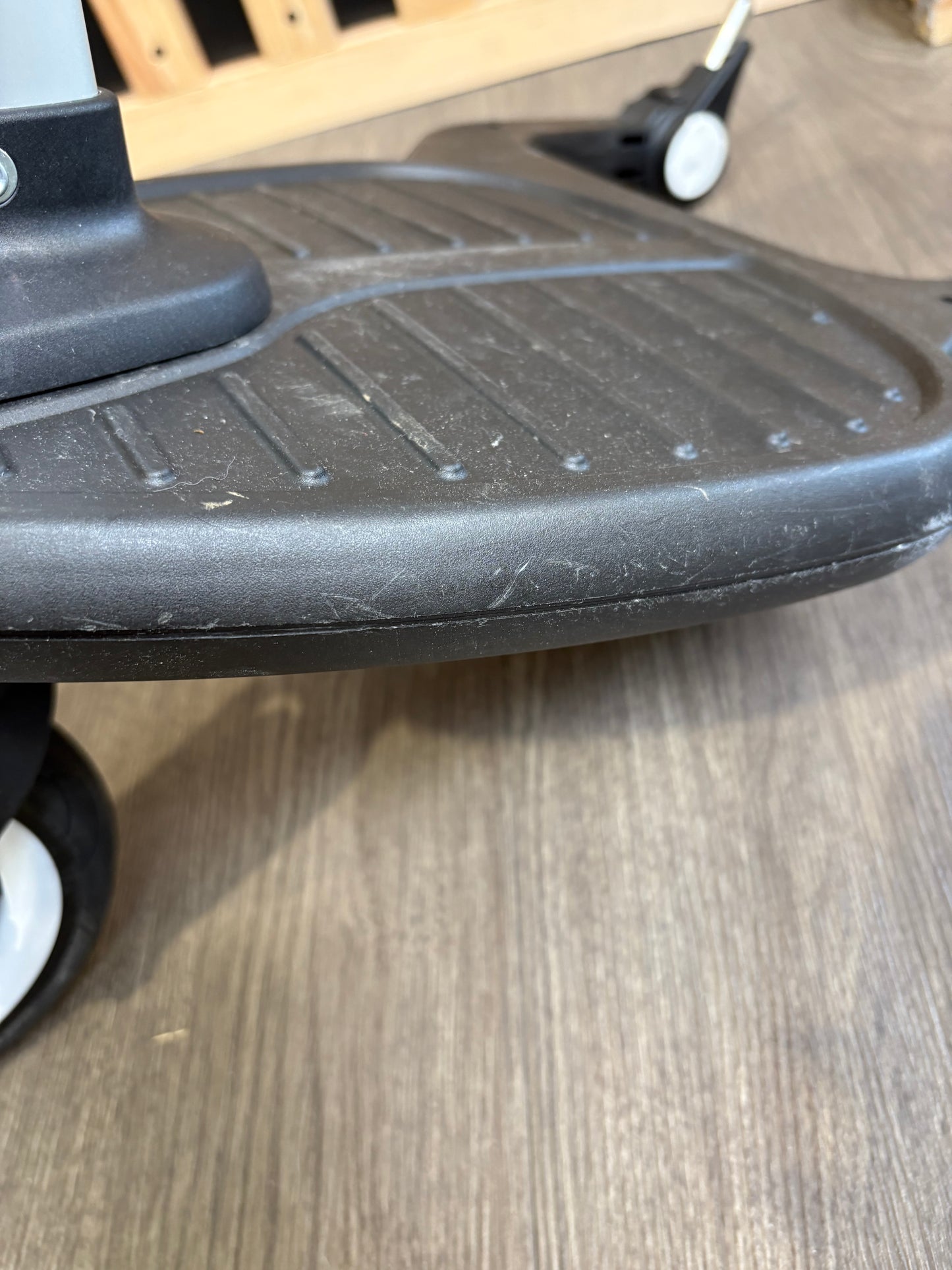 PRE LOVED Bugaboo Wheeled Board