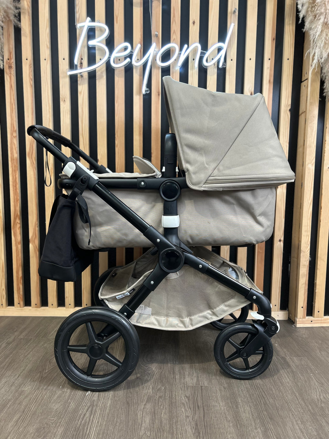 PRE LOVED Bugaboo Fox Travel System - Beige