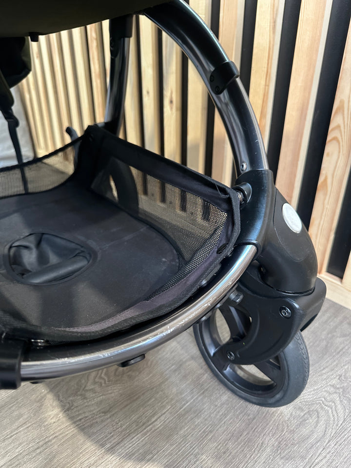 PRE LOVED egg2 Travel System - Olive