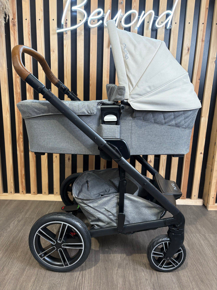 PRE LOVED Nuna Mixx Travel System - Birch