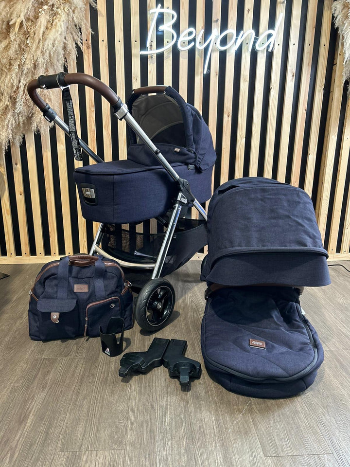 PRE LOVED Mamas & Papas Flip XT3 - Navy