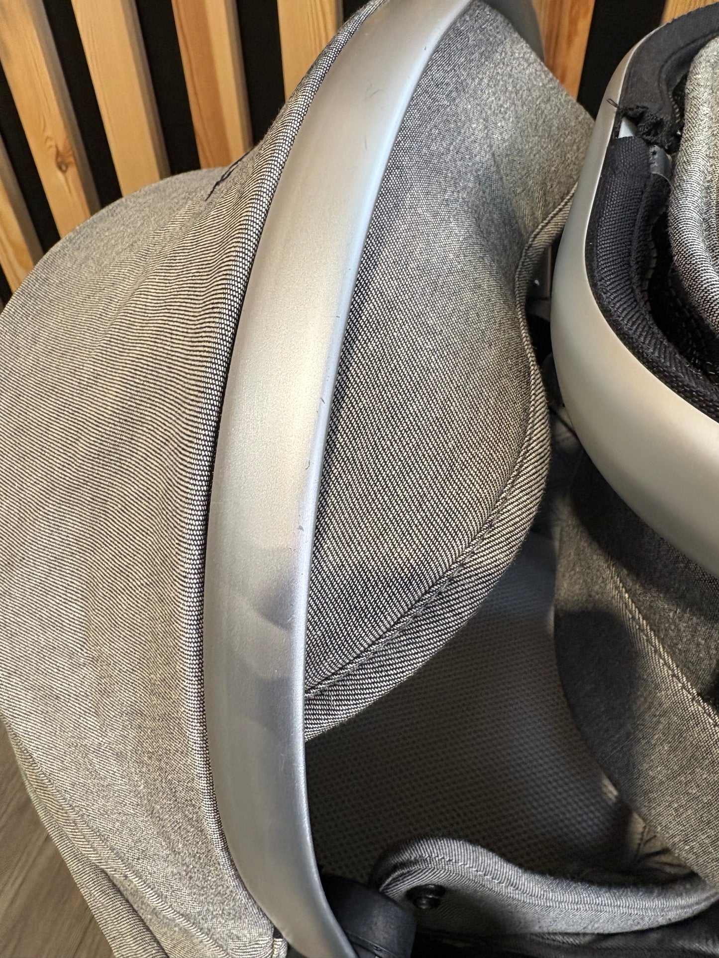 PRE LOVED Joolz Geo Duo Pram - Greige