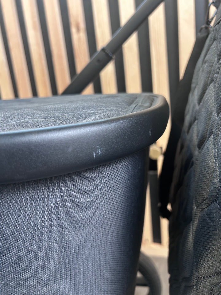 EX DISPLAY Venicci Tinum Edge 2-in-1 Travel System - Charcoal