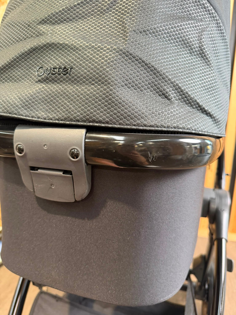 PRE LOVED Babystyle Oyster3 Travel System - Pixel