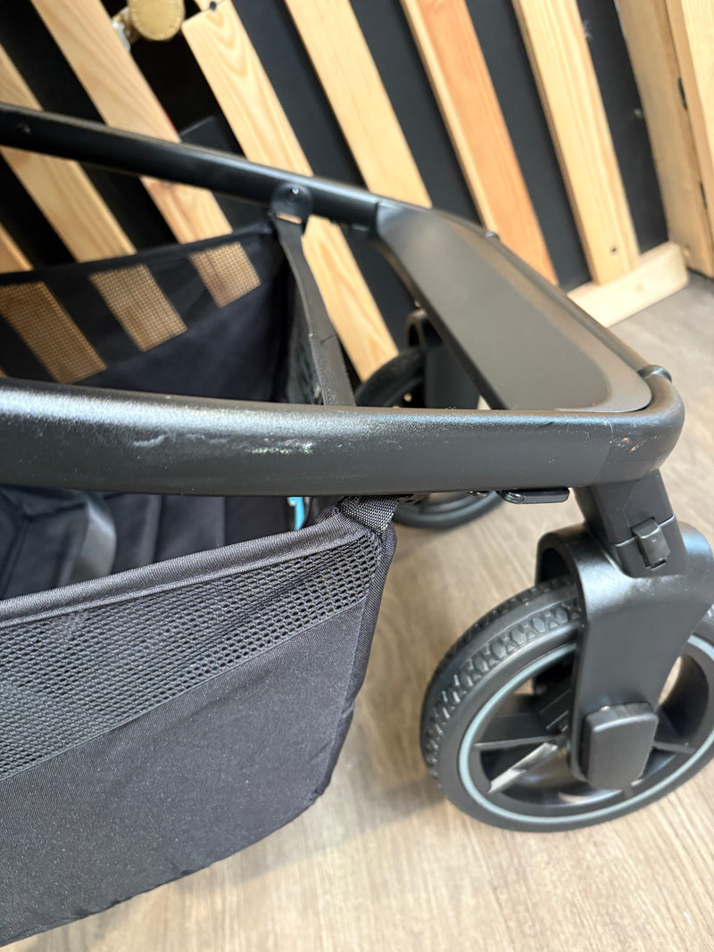 PRE LOVED Venicci Tinum Edge 2-in-1 Travel System - Ocean
