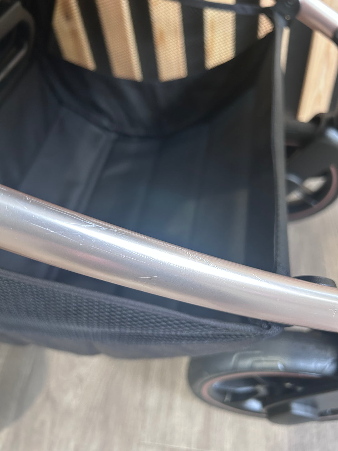 PRE LOVED Zummi Solo Travel System - Black & Rose Gold