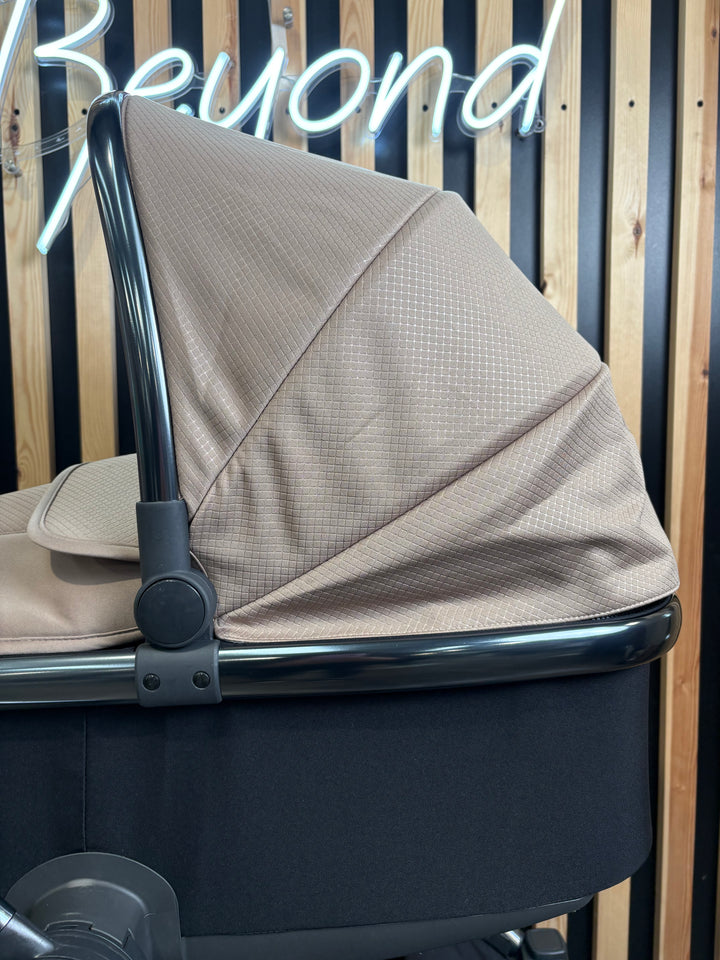 PRE LOVED Babystyle Oyster3 Travel System - Butterscotch