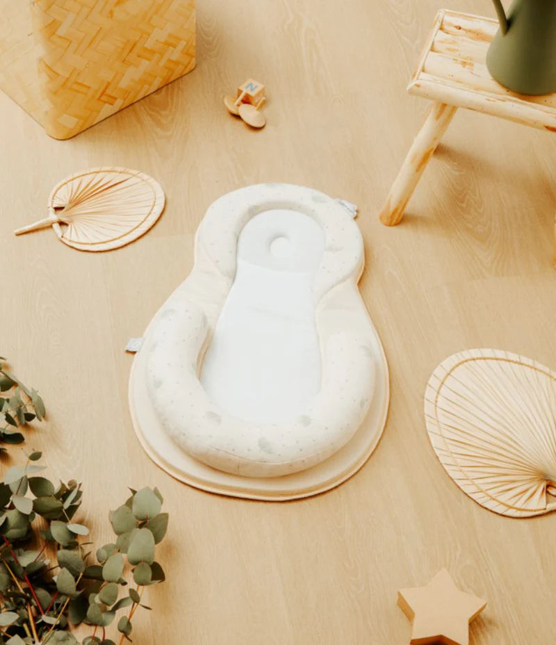 Babymoov Cosydream Fresh Newborn Lounger 0-3m - Fresh Off White