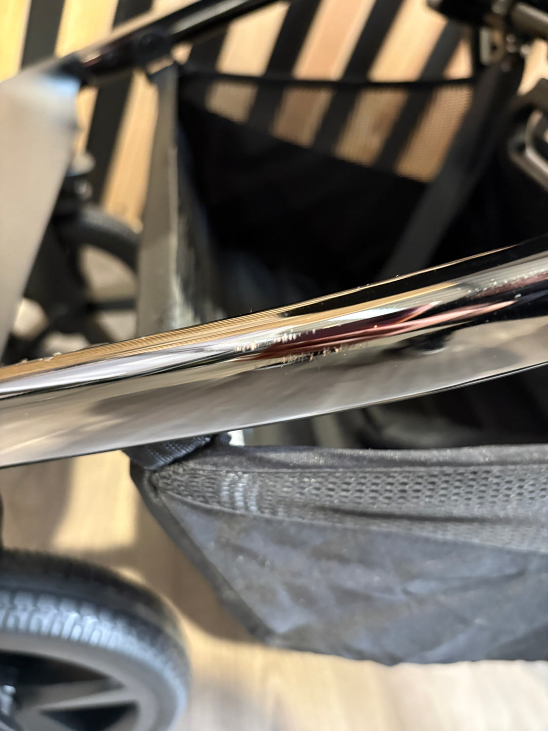 PRE LOVED Venicci Tinum Upline 2in1 Travel System - Lava SE