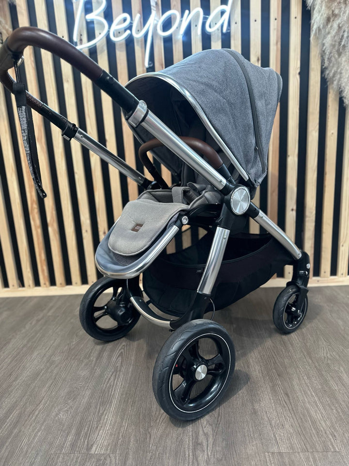 PRE LOVED Mamas & Papas Pram & Pushchair - Grey Twill