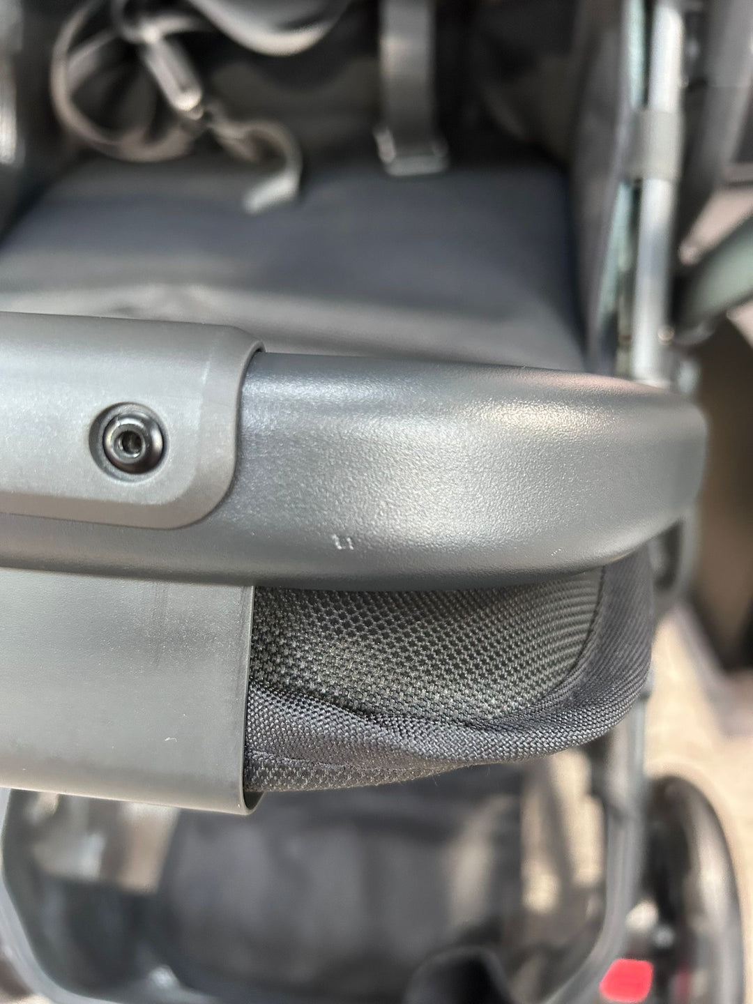 PRE LOVED UPPAbaby VISTA V2 Pushchair and Carrycot - Gwen