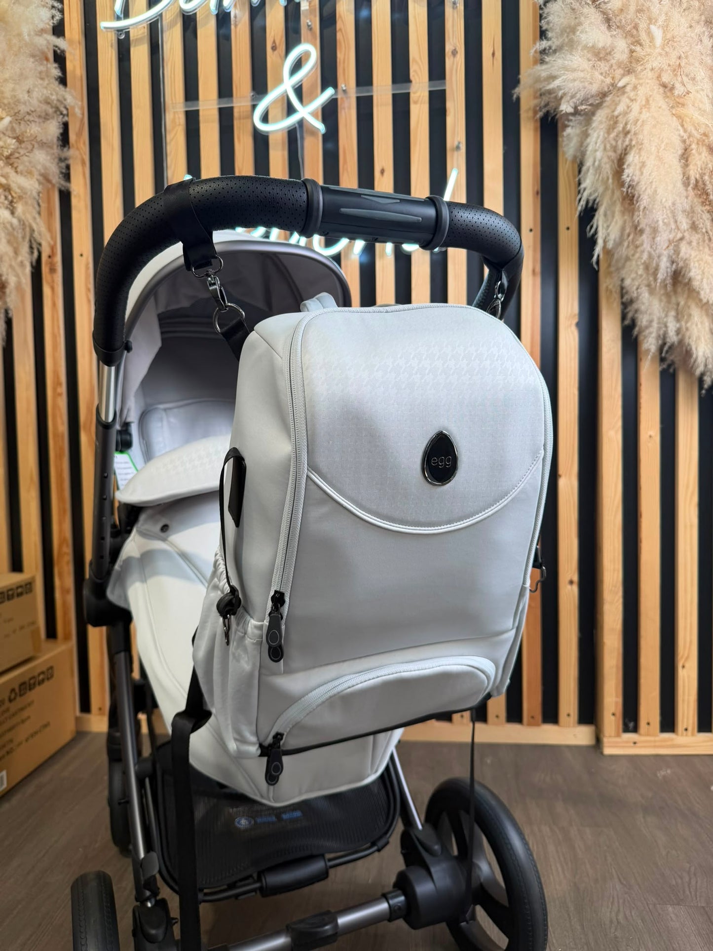 EX DISPLAY egg3 Pram + Pushchair - Houndstooth Silver