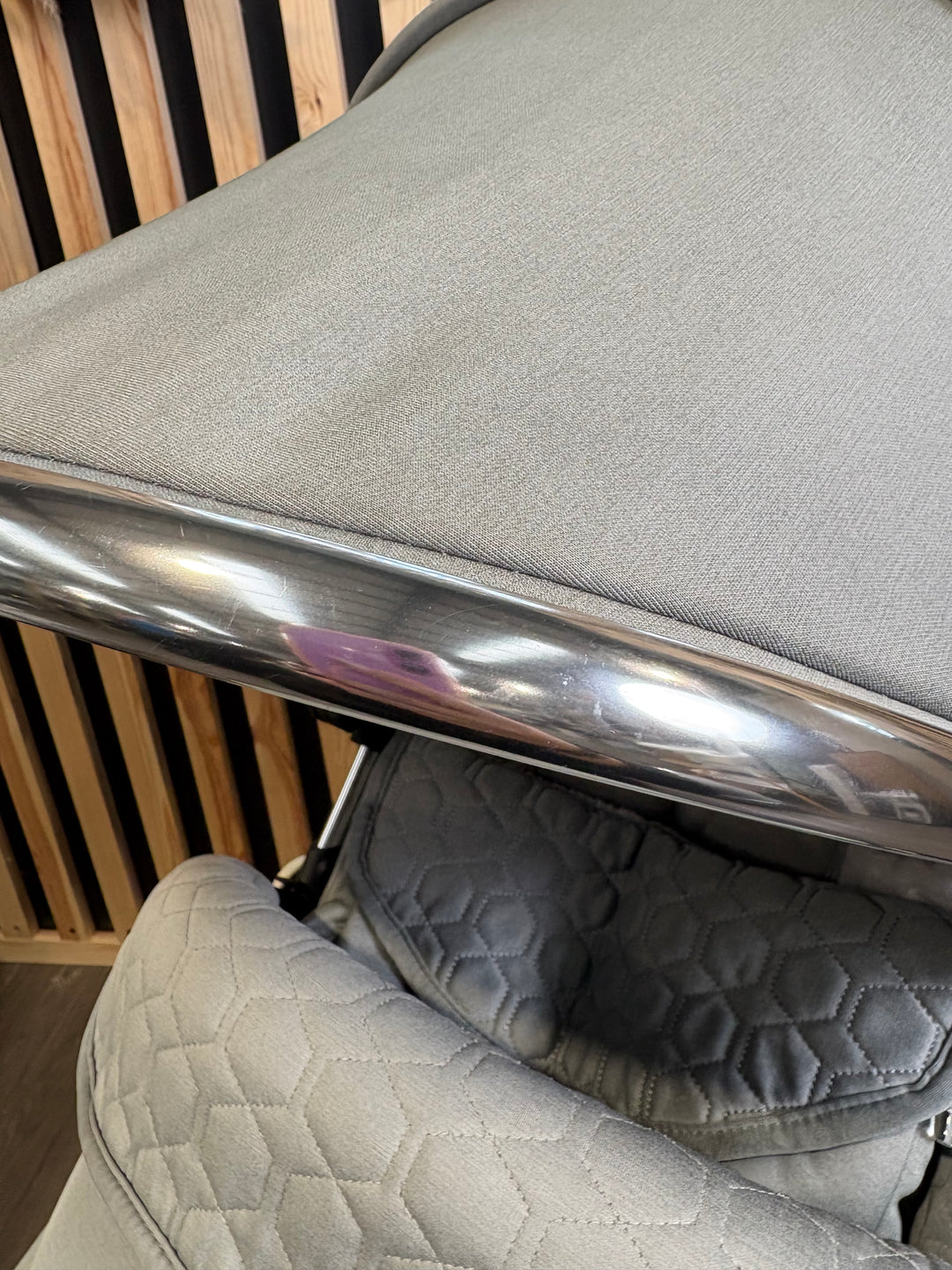 PRE LOVED egg2 Travel System - Monument Grey