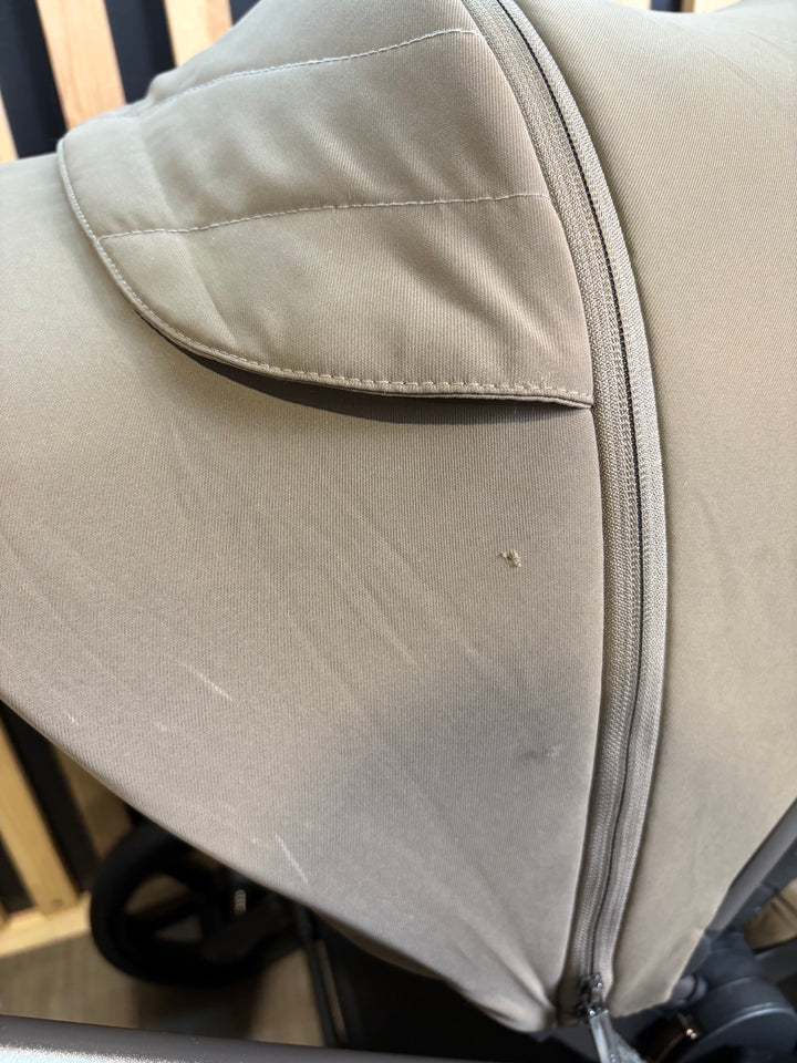 PRE LOVED Venicci Tinum Upline Pushchair - SE Powder