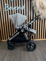 PRE LOVED Mamas & Papas Ocarro 2-in-1 Travel System - Heritage