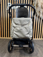 PRE LOVED Oyster 3 Pram & Pushchair - Creme Brulee