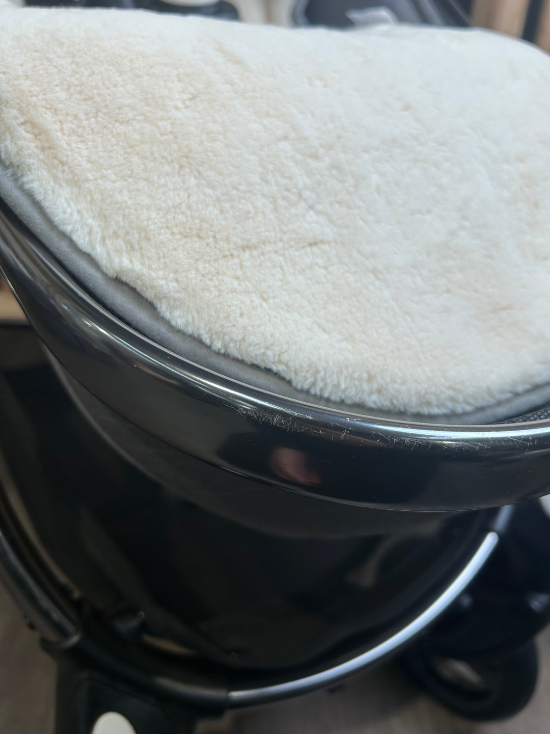 PRE LOVED egg2 Travel System - Jurassic Grey