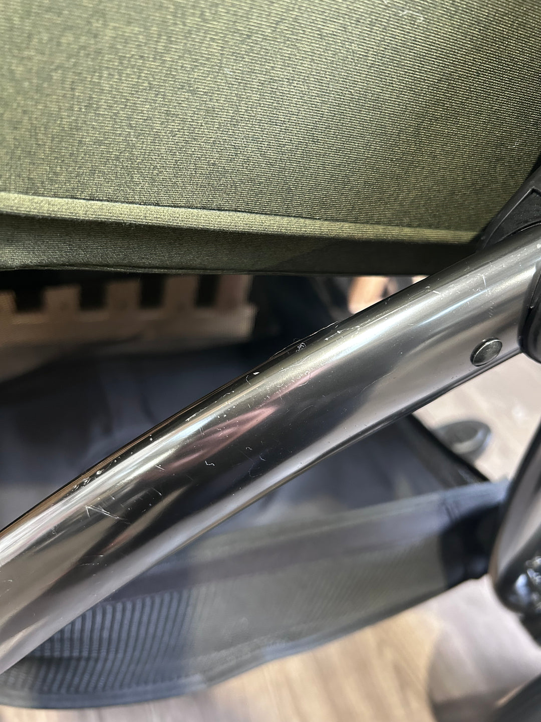 PRE LOVED egg2 Travel System - Olive