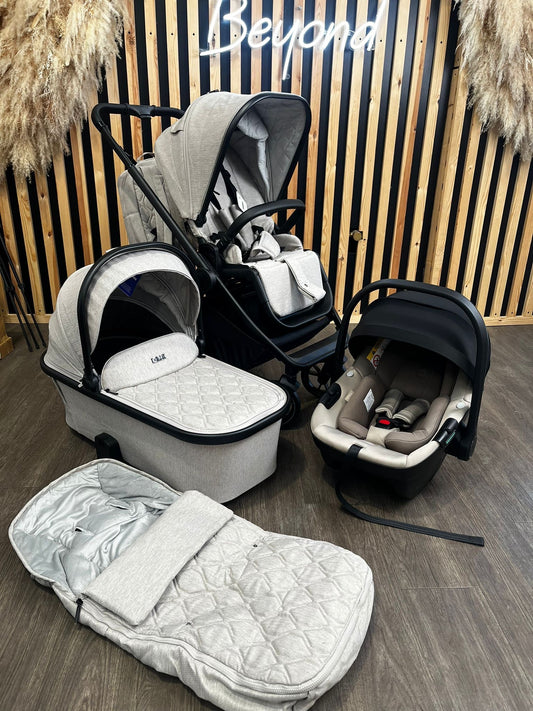 OPEN BOX Venicci Tinum Edge 3-in-1 Travel System - Dust