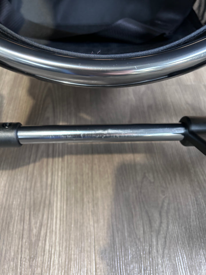 PRE LOVED iCandy Peach 6 Travel System - Navy Check