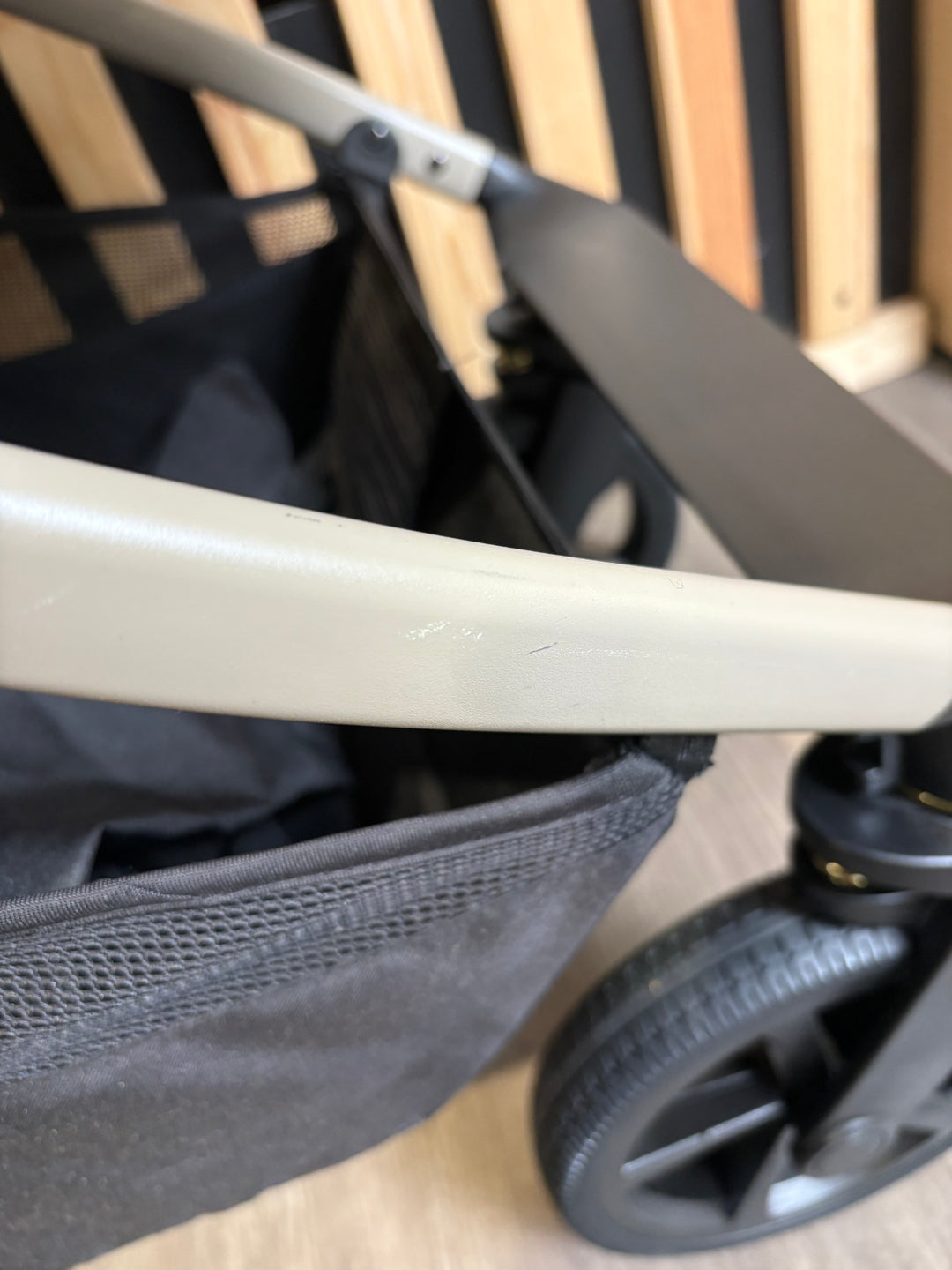 PRE LOVED Venicci Tinum Upline Travel System - Stone Beige