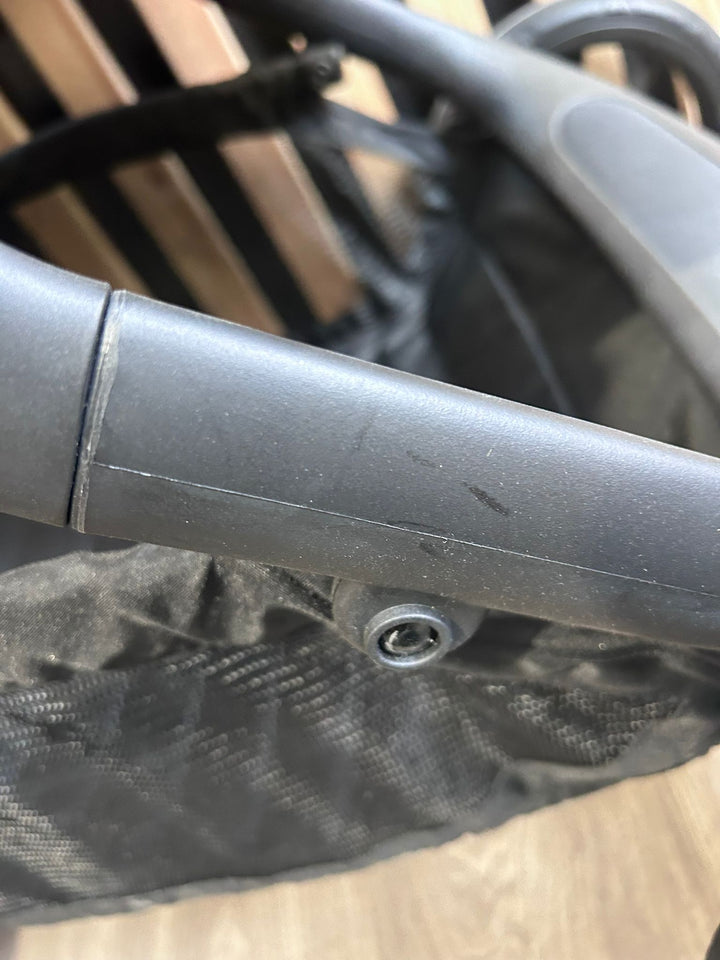 EX DISPLAY iCandy Orange4 - Glacier