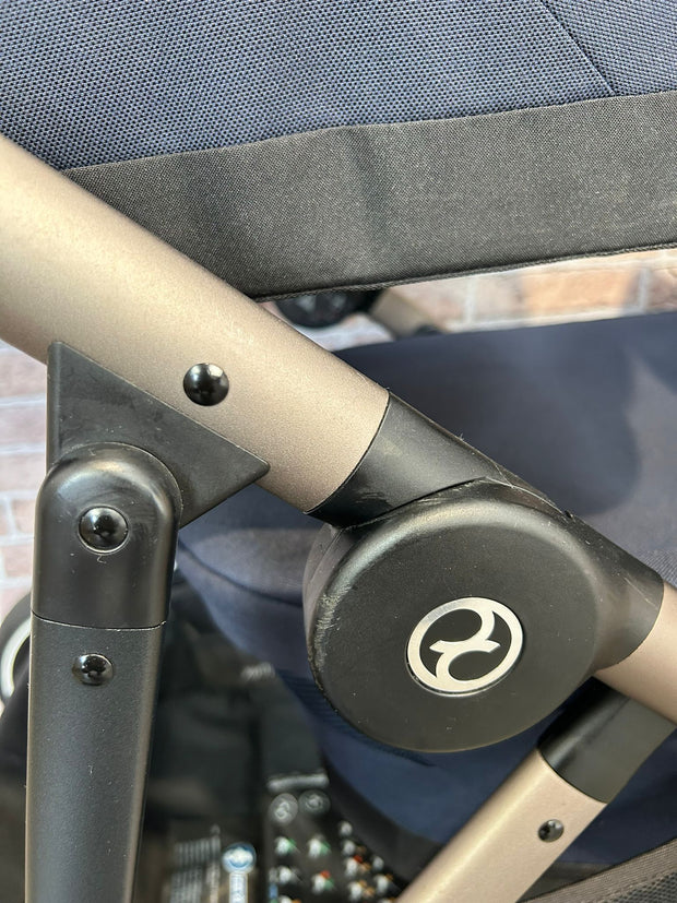 PRE LOVED Cybex Gazelle S Twin - Taupe + Navy Blue