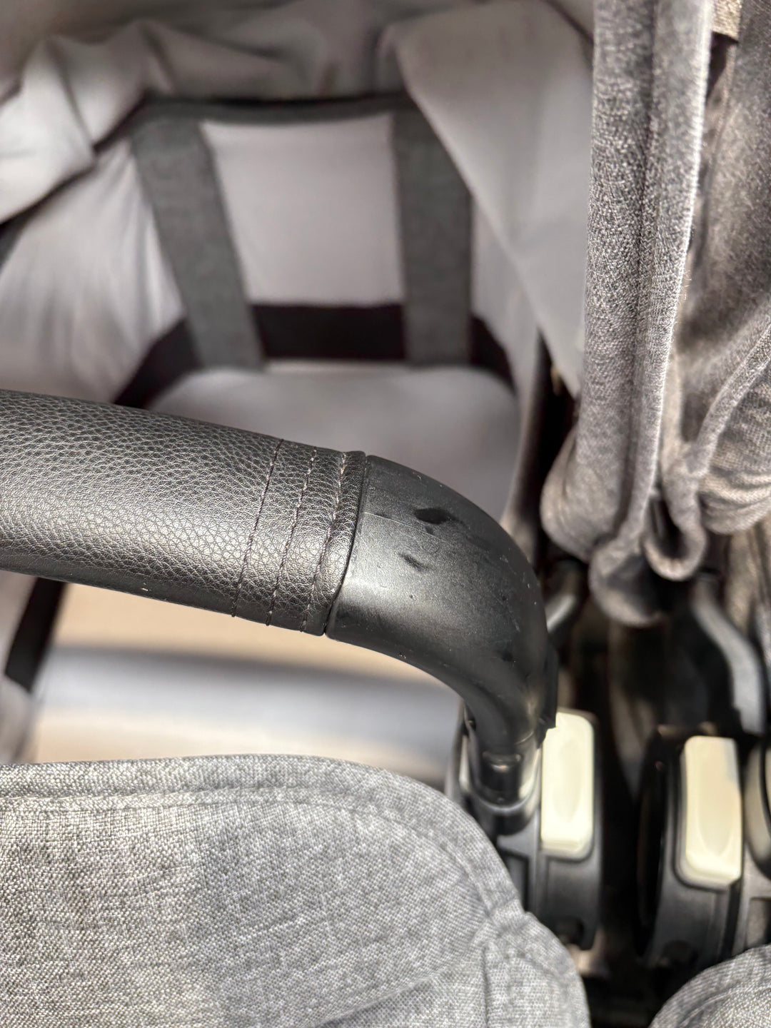 PRE LOVED Bugaboo Donkey5 Twin Bundle - Grey Melange