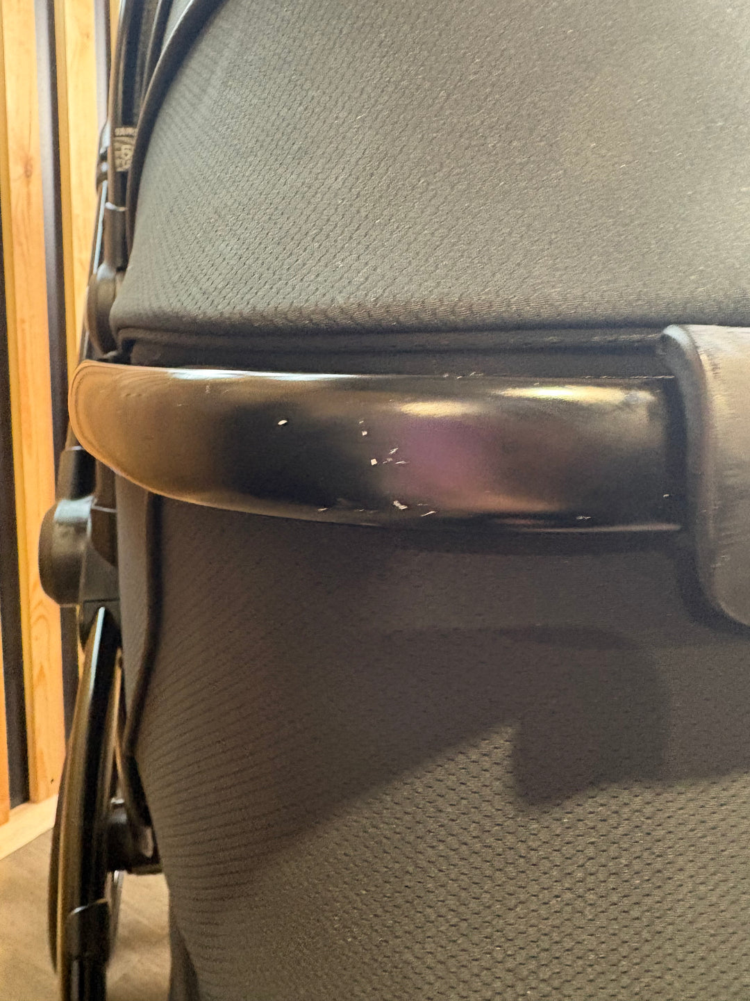 PRE LOVED egg2 Travel System - Just Black