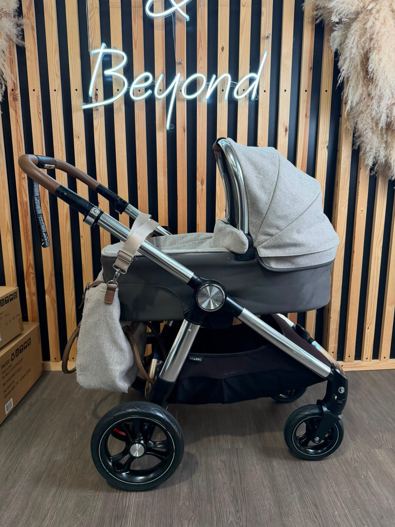 PRE LOVED Mamas & Papas Ocarro 2-in-1 Travel System - Heritage