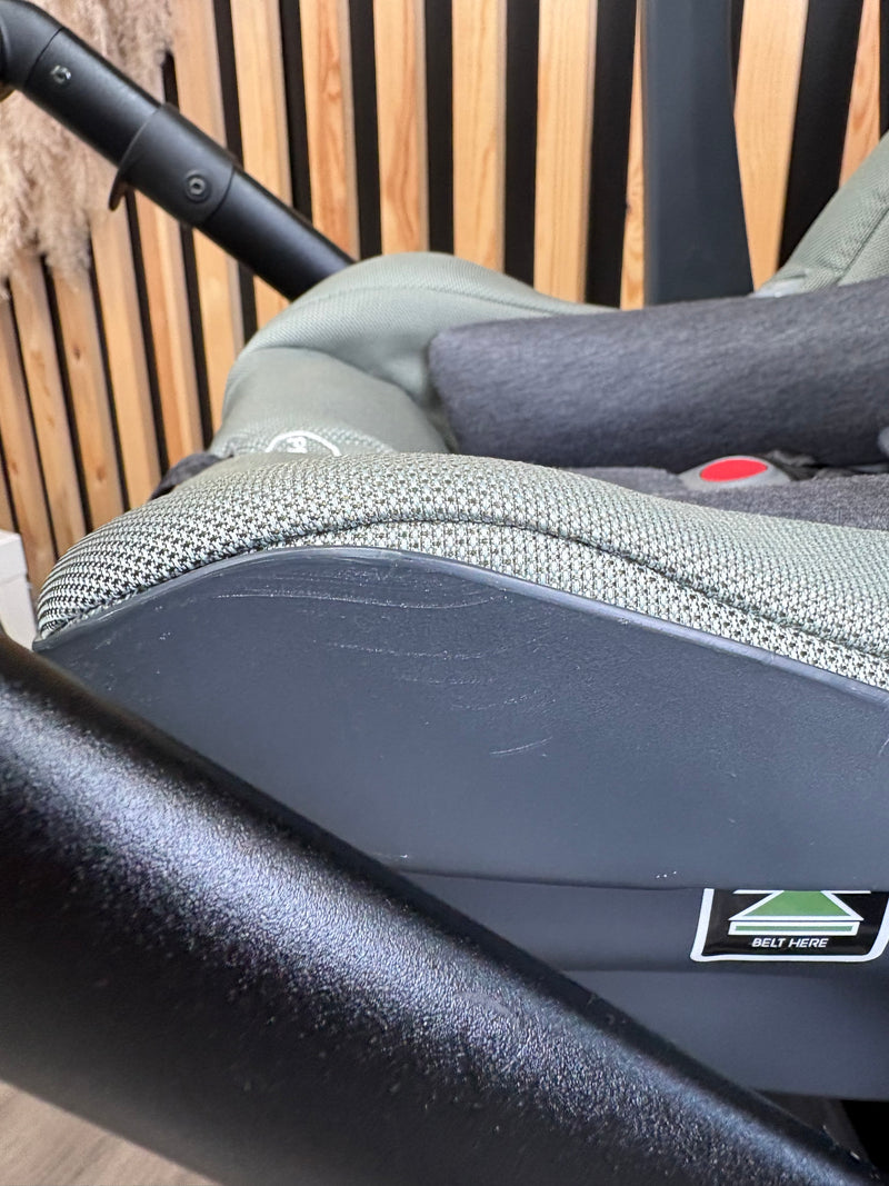 PRE LOVED Babystyle Prestige Vogue Travel System - Eden