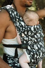 Bizzi Growin Nomad Air Monochrome Print Baby Carrier – Orca
