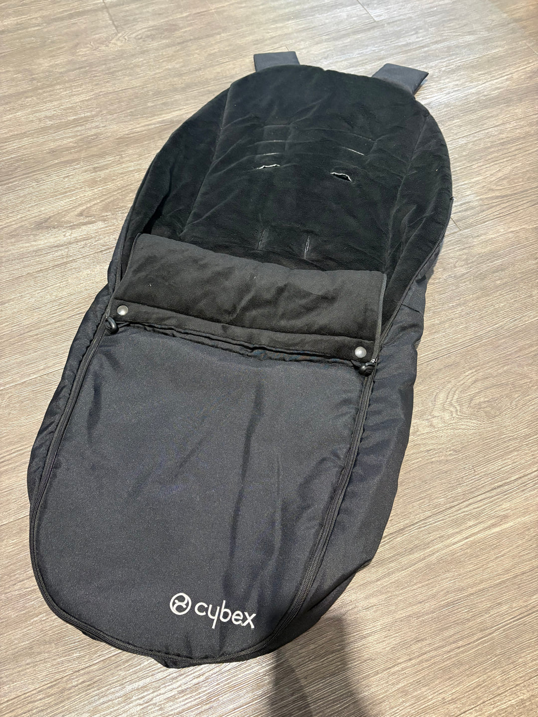 PRE LOVED Cybex Footmuff - Black