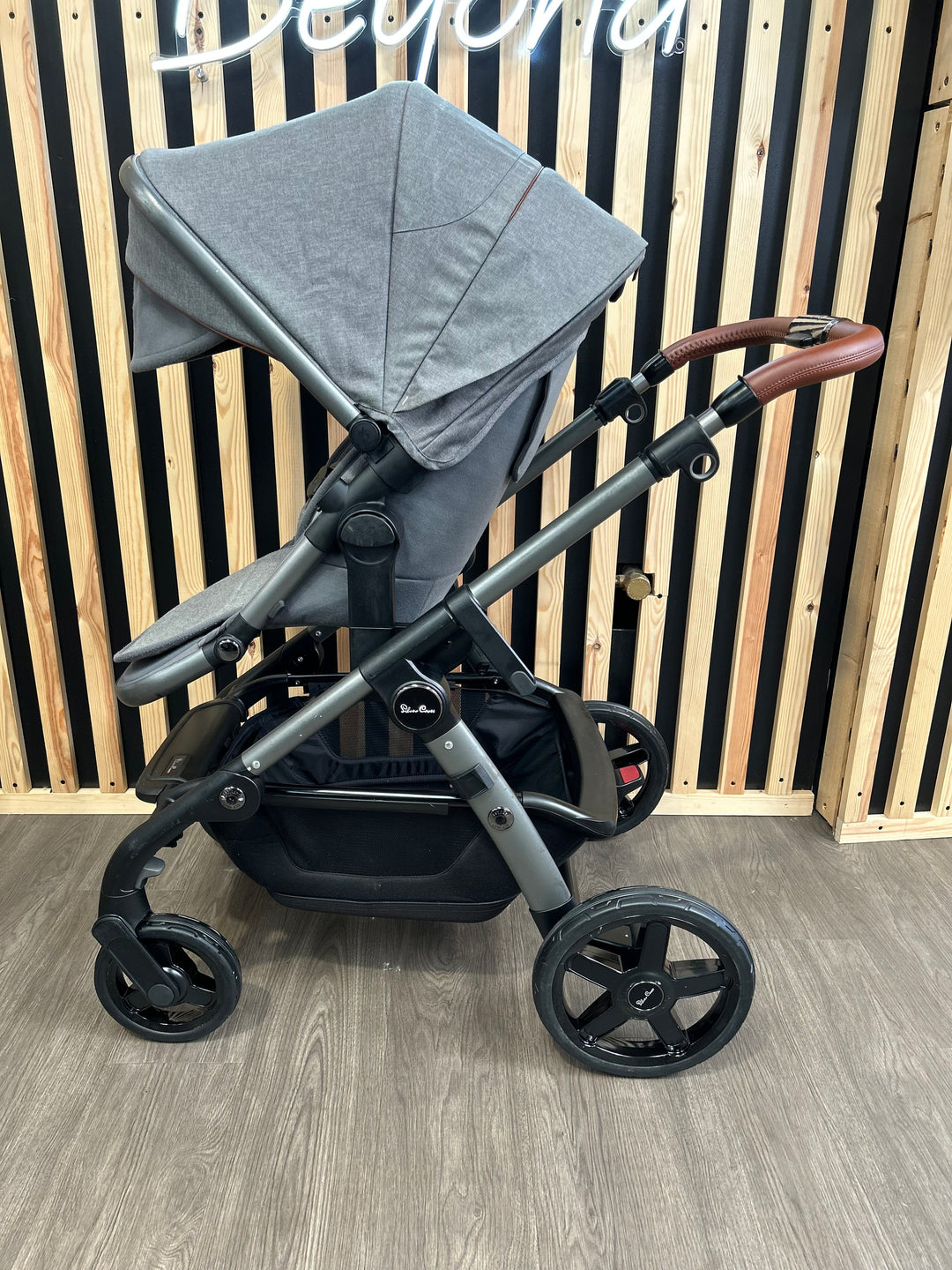 PRE LOVED Silver Cross Wave Pram + Pushchair - Zinc