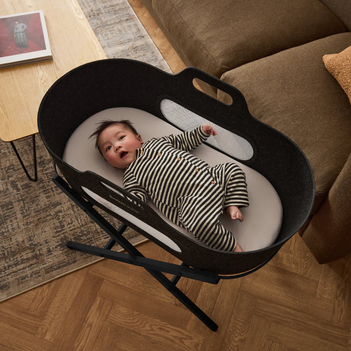 SnuzBaskit Graphite Moses Basket & Graphite Stand