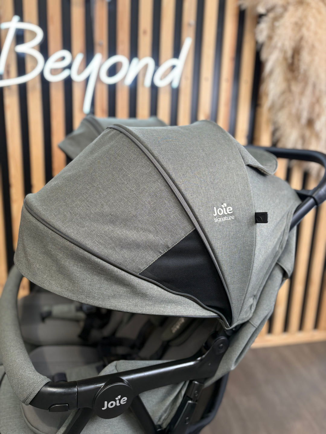 PRE LOVED Joie Signature Estrella Twin Pushchair - Evergreen