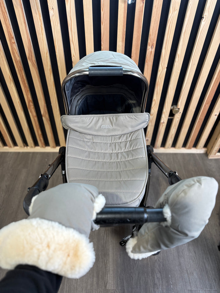 PRE LOVED Mamas & Papas Travel System - Everest