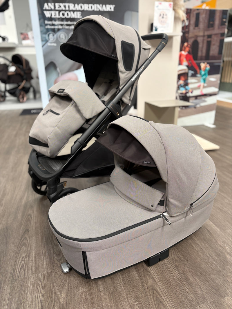 EX DISPLAY Inglesina Aptica XT 2-in-1 Travel System - Tundra Beige (2025 Model)