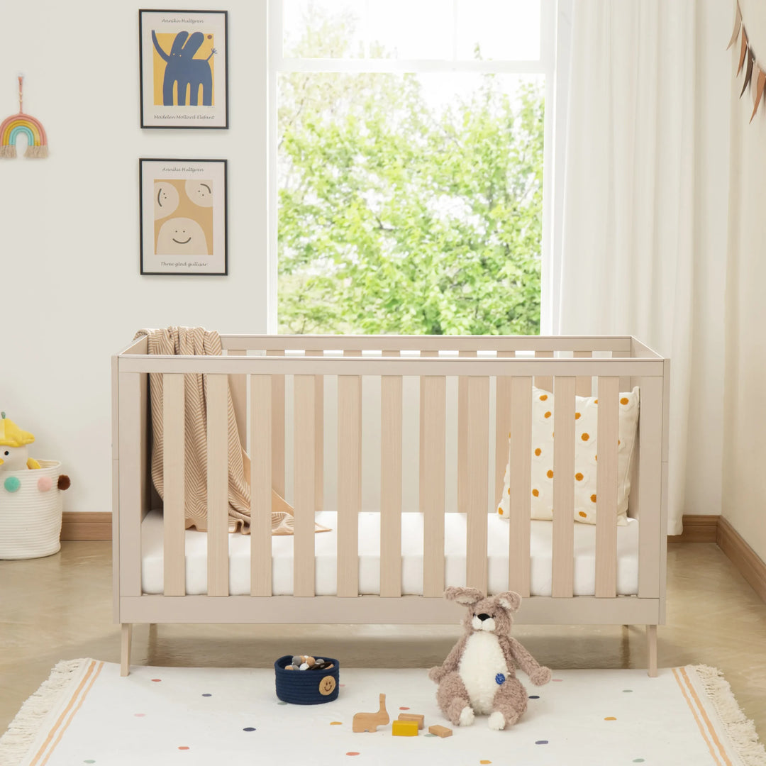 Babymore Dante Cot Bed – Cashmere